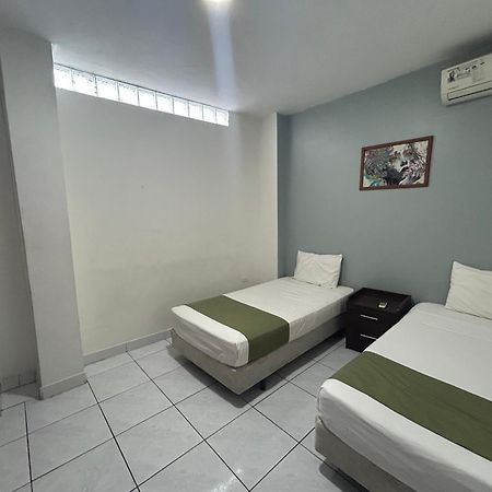 Departamentos De 2 Y 3 Habitaciones En El Centro De Manta Dış mekan fotoğraf